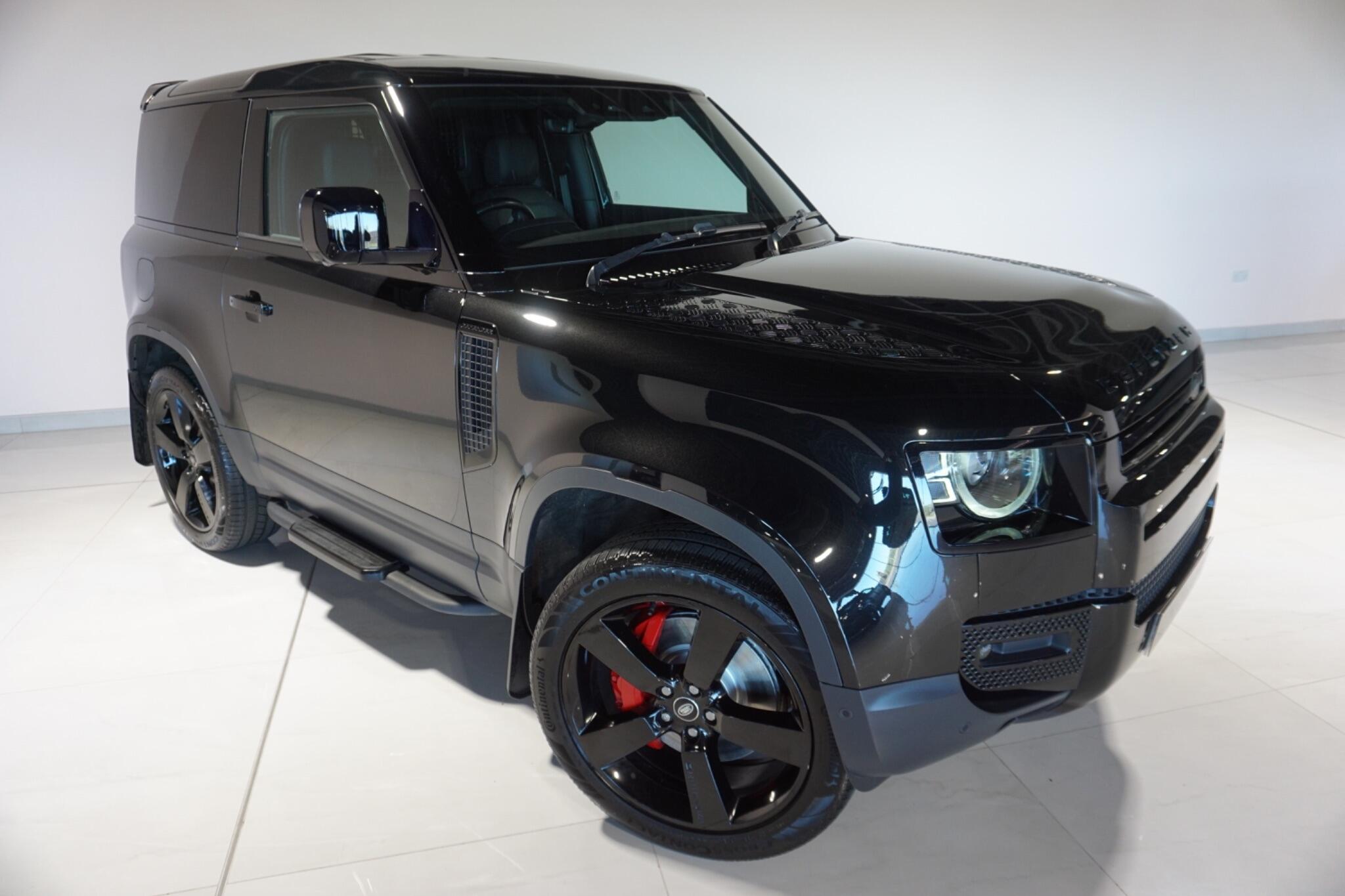 Land Rover Defender 90 3.0 D250 MHEV SE Hard Top SUV 3dr Diesel Auto 4WD SWB Euro 6 (s/s) (250 ps)